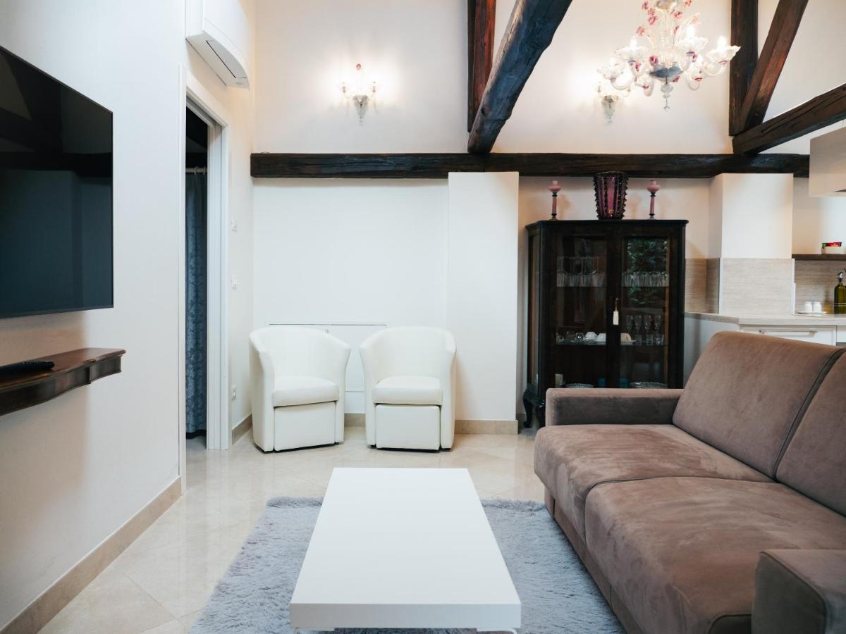 Ca' Mazzega Apartment *